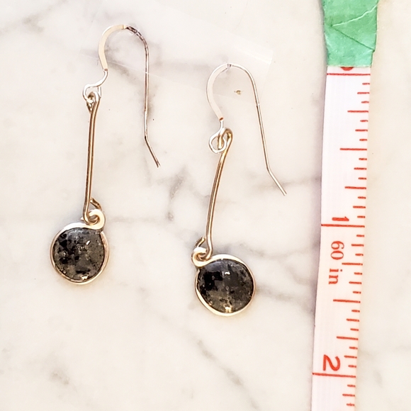 Marbled Resin Earrings - Picture 4 of 4